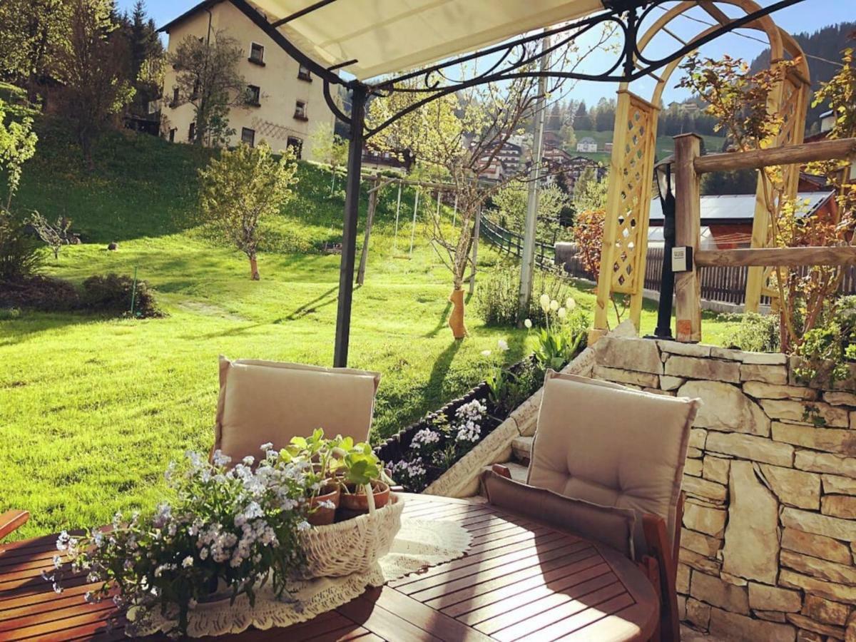 Dolomites Charme Chalet Colle Santa Lucia Exterior photo